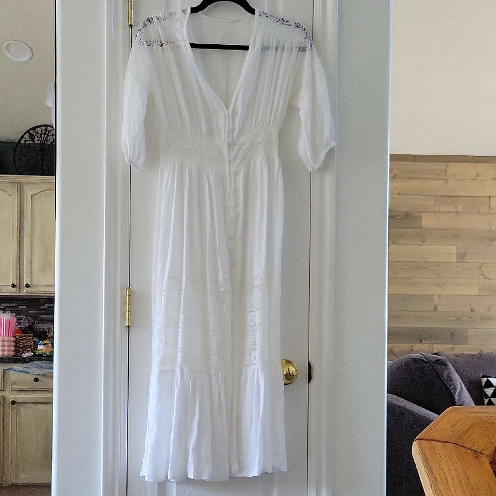Elegant White Lace Trim Dress